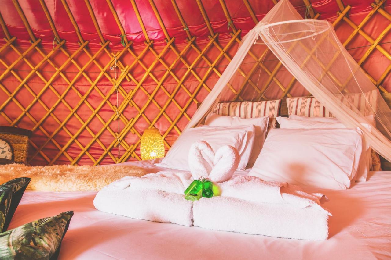 Finca De Arrieta Village - Yurts And Stone Cottages - Shared Pool - Walking Distance To Arrieta Beach - Off Grid Tabayesco Luaran gambar