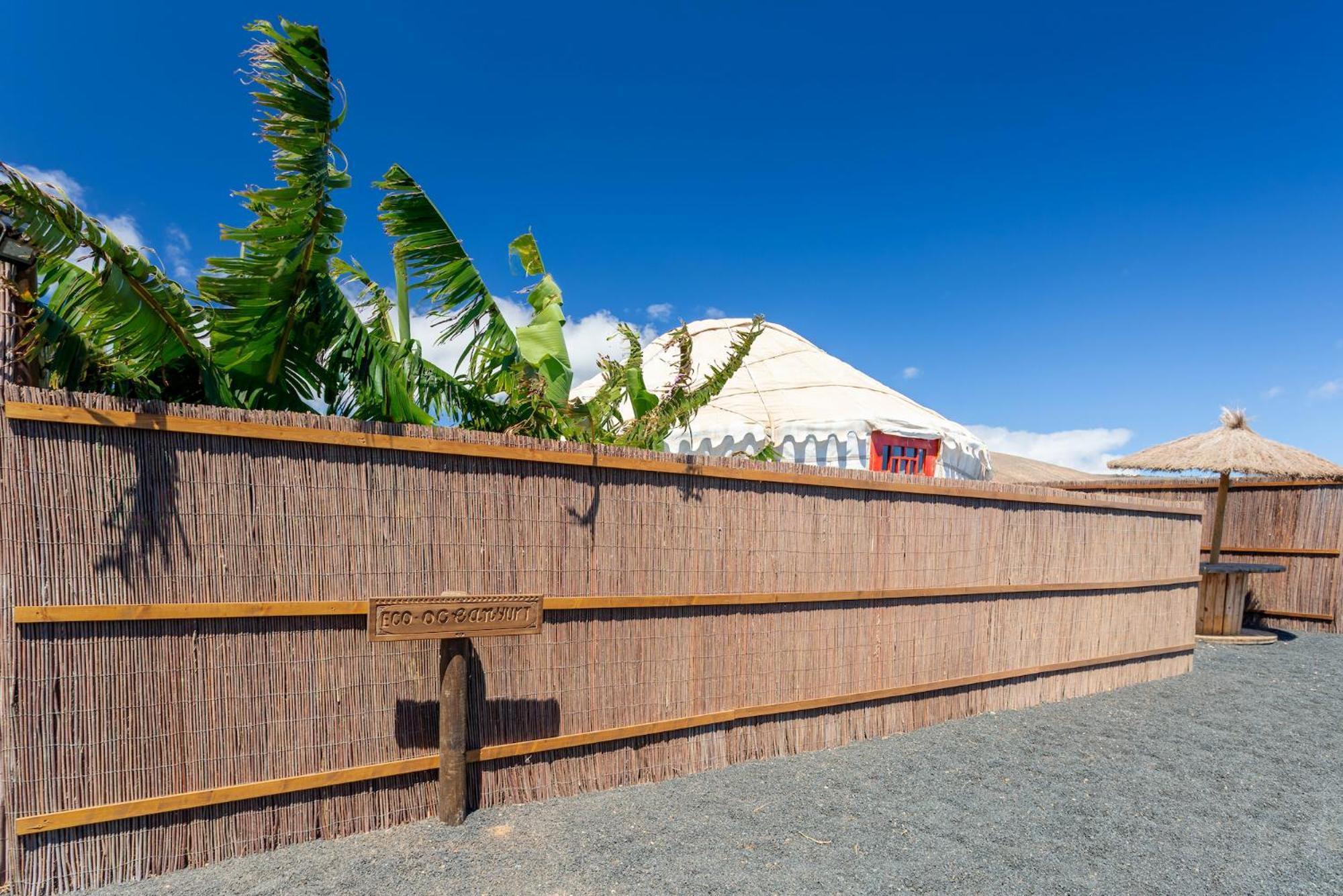 Finca De Arrieta Village - Yurts And Stone Cottages - Shared Pool - Walking Distance To Arrieta Beach - Eco Friendly Tabayesco Luaran gambar