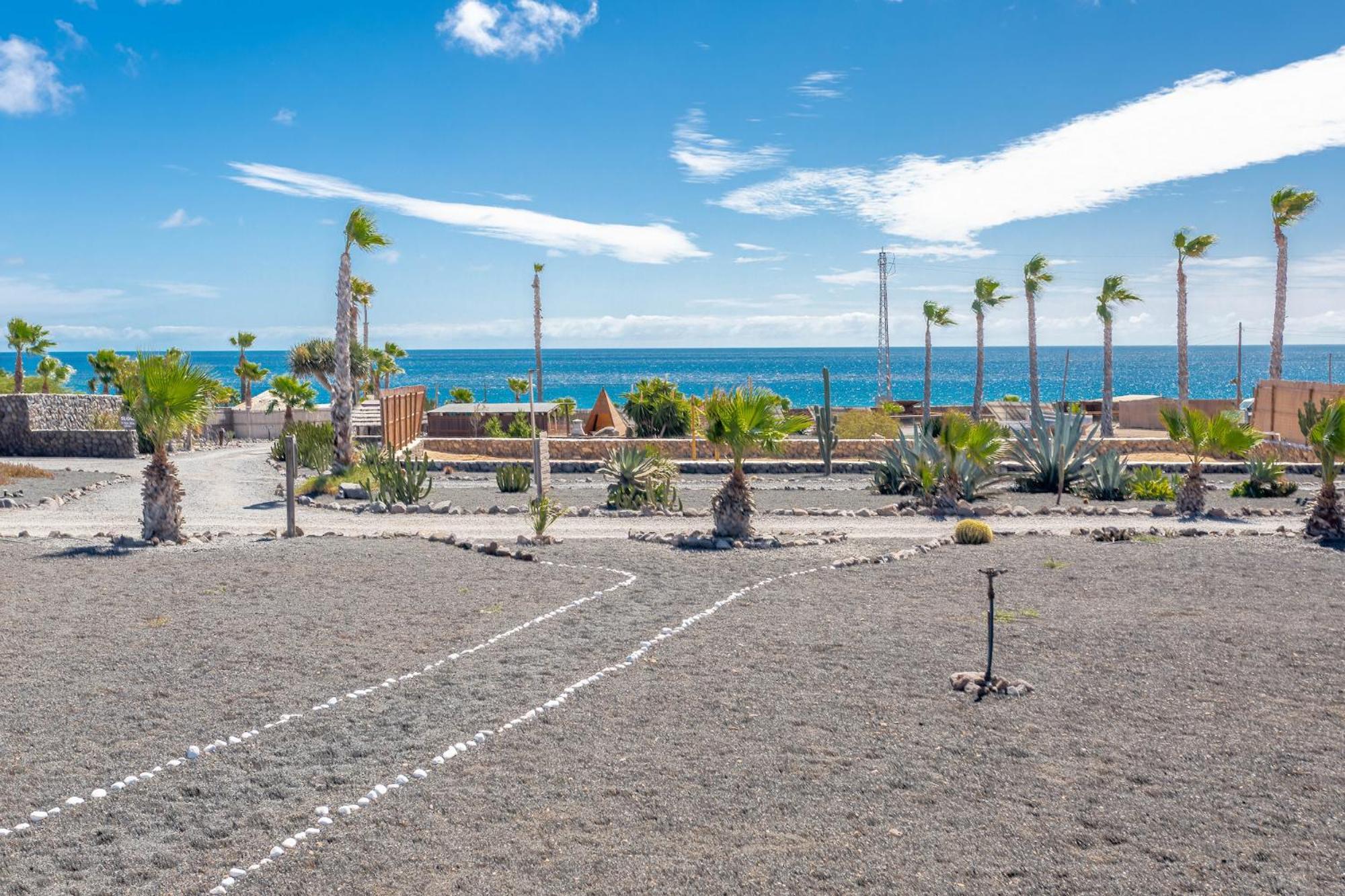 Finca De Arrieta Village - Yurts And Stone Cottages - Shared Pool - Walking Distance To Arrieta Beach - Off Grid Tabayesco Luaran gambar
