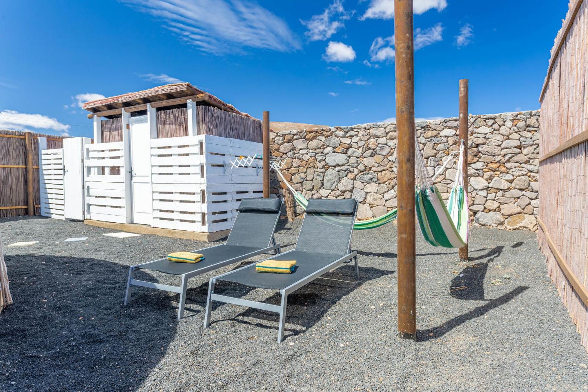 Finca De Arrieta Village - Yurts And Stone Cottages - Shared Pool - Walking Distance To Arrieta Beach - Eco Friendly Tabayesco Luaran gambar