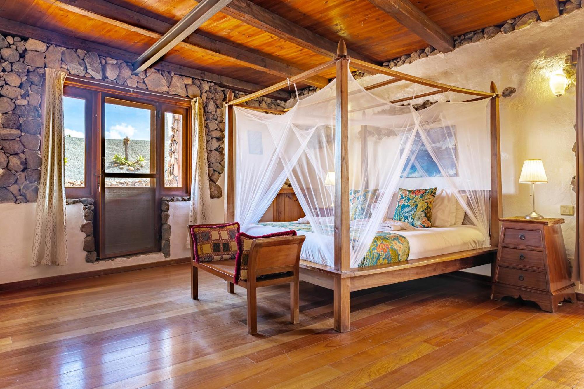 Finca De Arrieta Village - Yurts And Stone Cottages - Shared Pool - Walking Distance To Arrieta Beach - Eco Friendly Tabayesco Luaran gambar